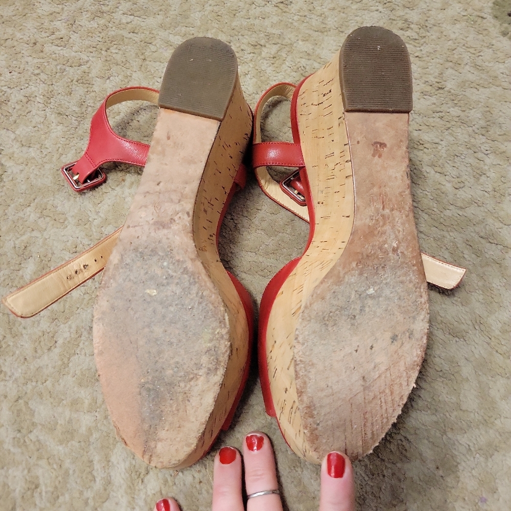 Red platform sandles - Picture 3 of 6